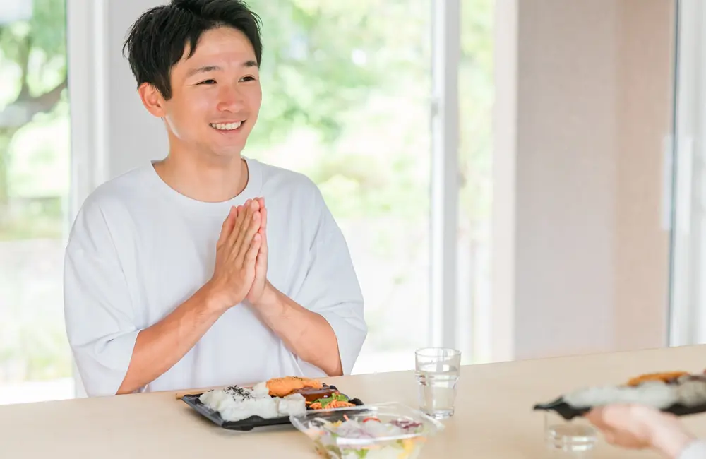 エンジンルーム オモテブタイの1日：昼食